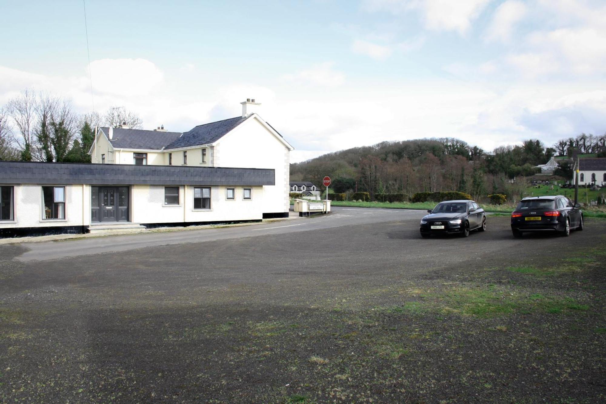 The Coach Inn Strabane Kültér fotó